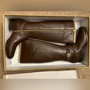 MICHAEL KORS LEATHER BOOTS